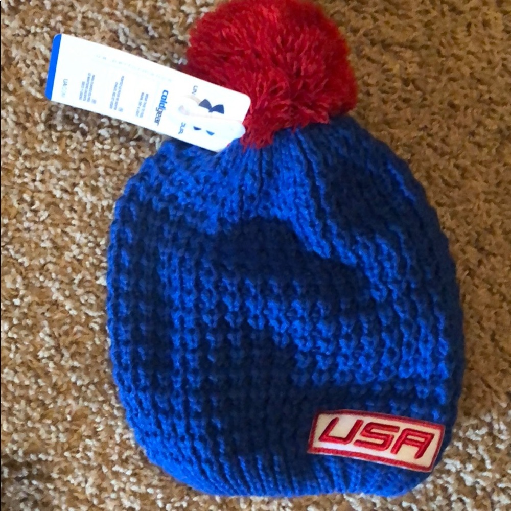 UA Cold gear USA hat
